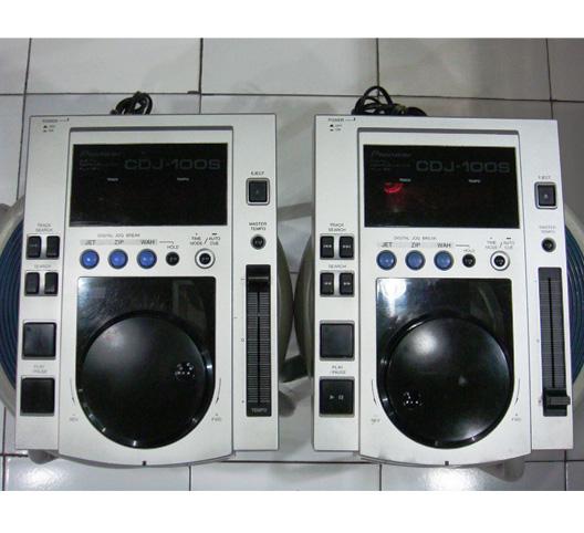 CDJ 100.jpg